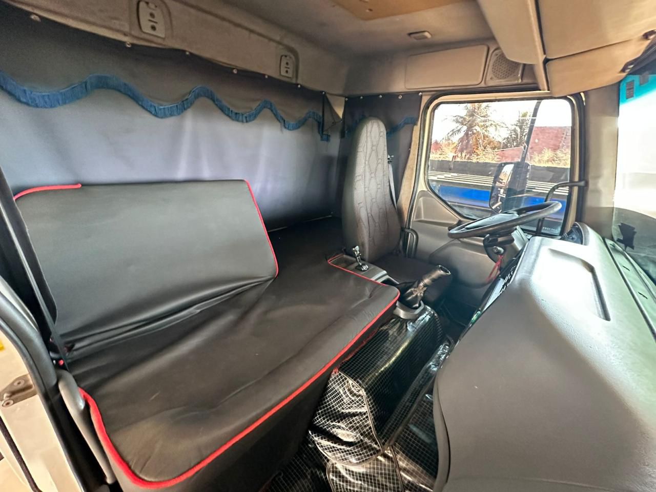 Volvo VM 260