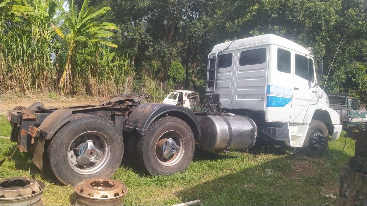 Mercedes-Benz 1535