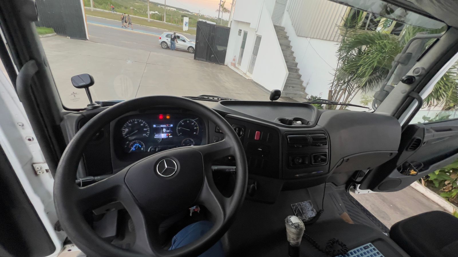Mercedes-Benz Atego 2426