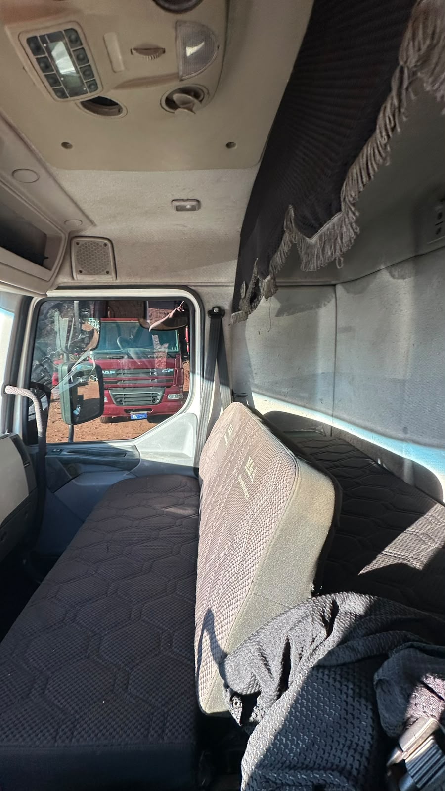 Volvo VM 330