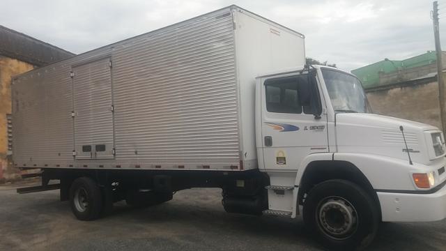 Mercedes-Benz L 1318