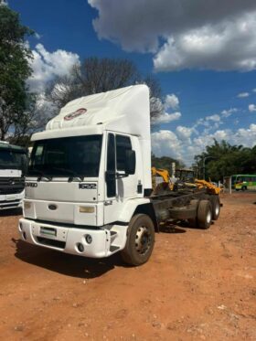 Volkswagen Outros 2001