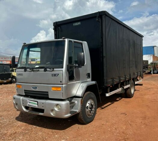 Ford Outros 2010 cheio