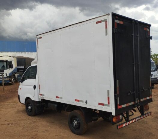 Hyundai 1 2011 cheio