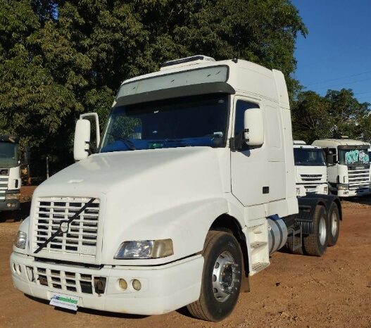 Volvo 380 2001 cheio