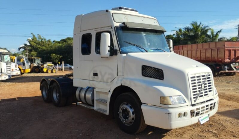 Volvo 380 2001 cheio