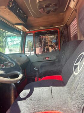 Mercedes-Benz 1 1990